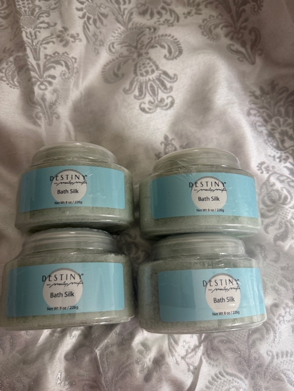 Marilyn Miglin Destiny Bath silk new
